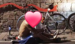 爱逗吃瓜路人视频大全免费观看,免费观看视频大全，笑料横生，欢乐无限